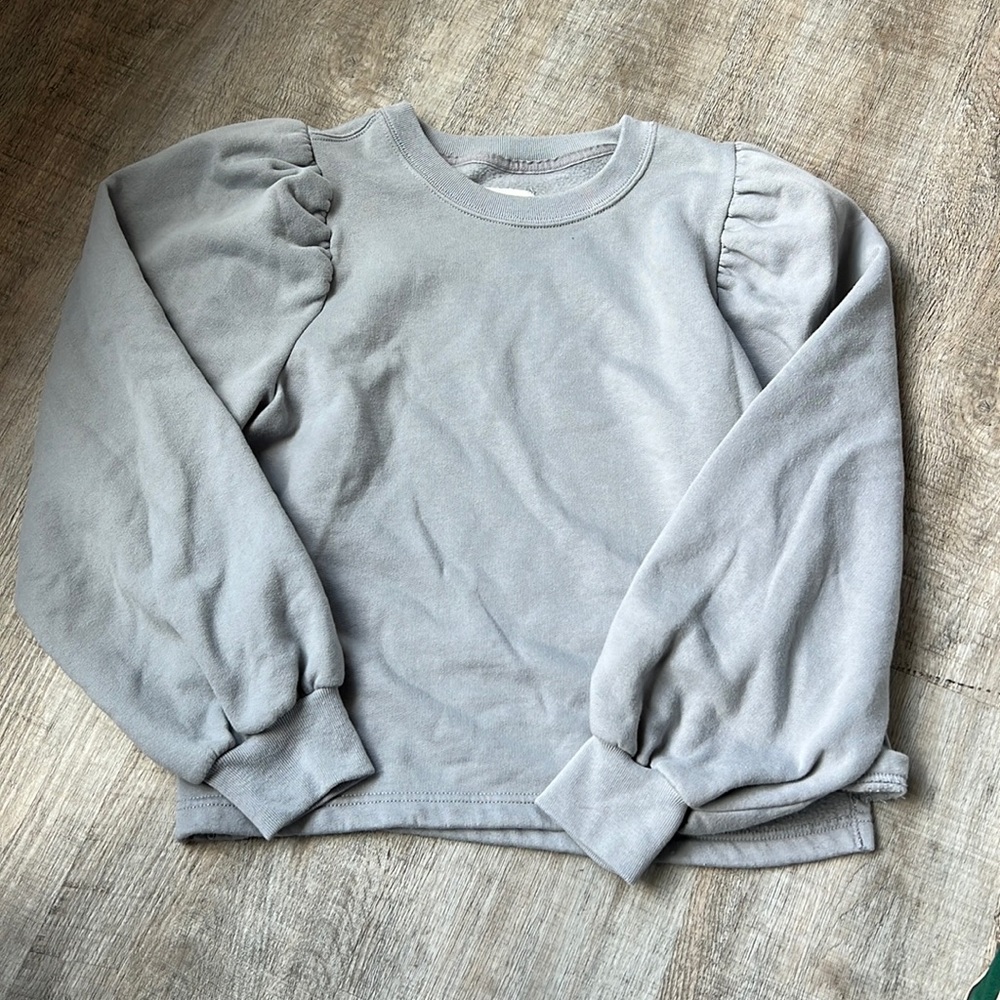 Abercrombie + Fitch grey puffed sleeve sweater.